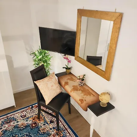 Liz Апартаменты *